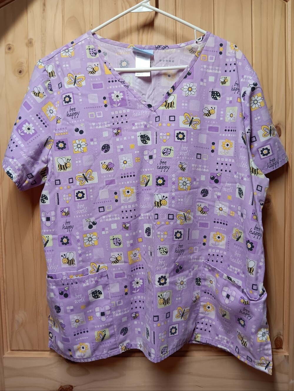 SB Scrub Top Lavender Bee & Daisy Print Top